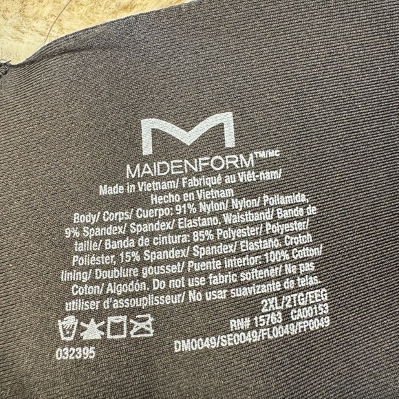 Maidenform Firm Control Shapewear Tame Your Tummy Lace Thong Panty 2XL Black - Picture 9 of 9